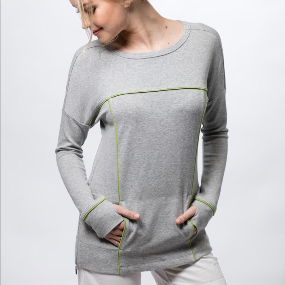 Evy’s Tree Pullover with Front Pocket